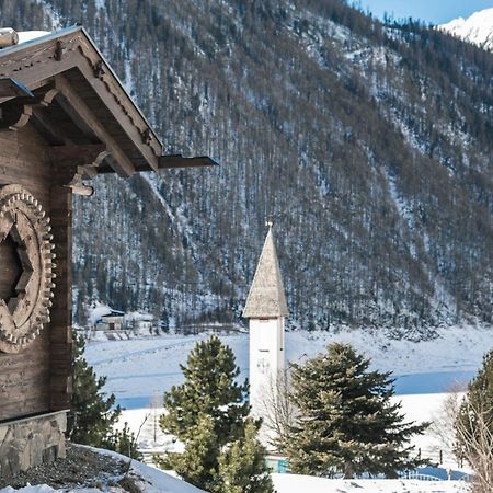 Hotel & Chalets Edelweiss Madonna  Екстер'єр фото