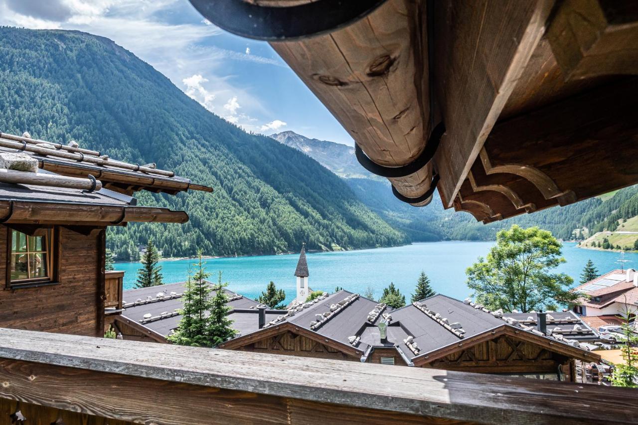 Hotel & Chalets Edelweiss Madonna  Екстер'єр фото