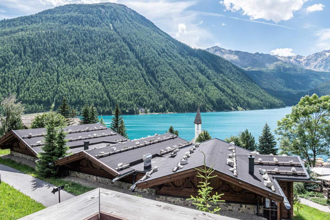 Hotel & Chalets Edelweiss Madonna  Екстер'єр фото
