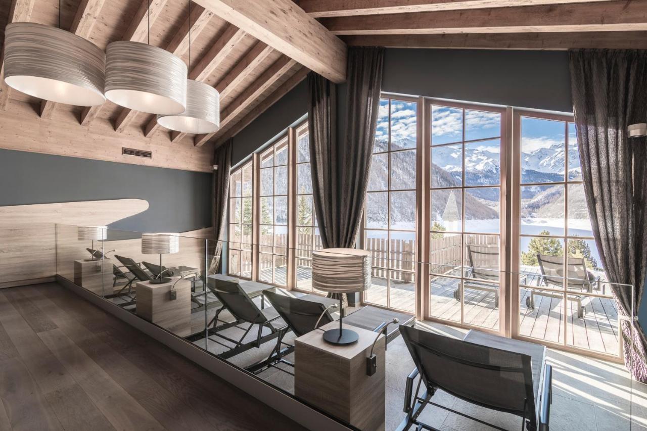 Hotel & Chalets Edelweiss Madonna  Екстер'єр фото