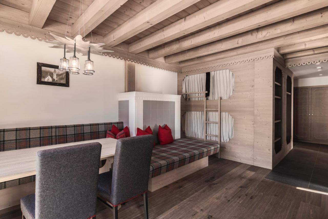 Hotel & Chalets Edelweiss Madonna  Екстер'єр фото