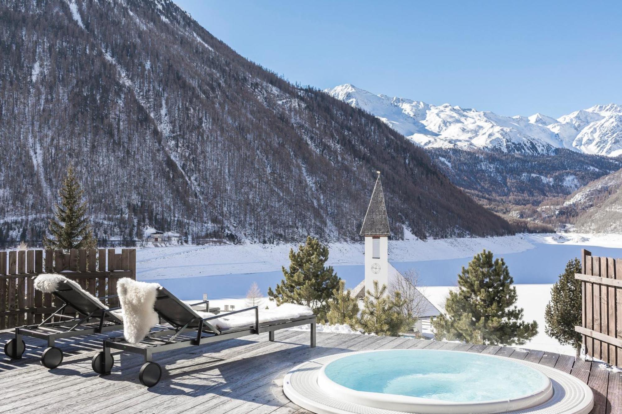 Hotel & Chalets Edelweiss Madonna  Екстер'єр фото