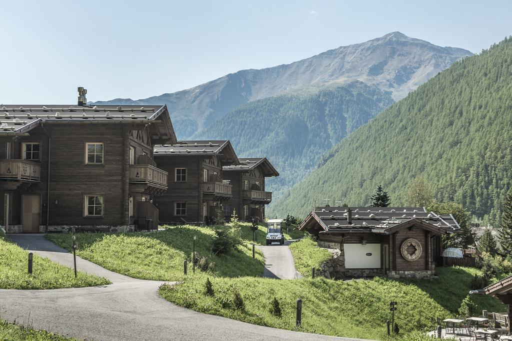 Hotel & Chalets Edelweiss Madonna  Екстер'єр фото