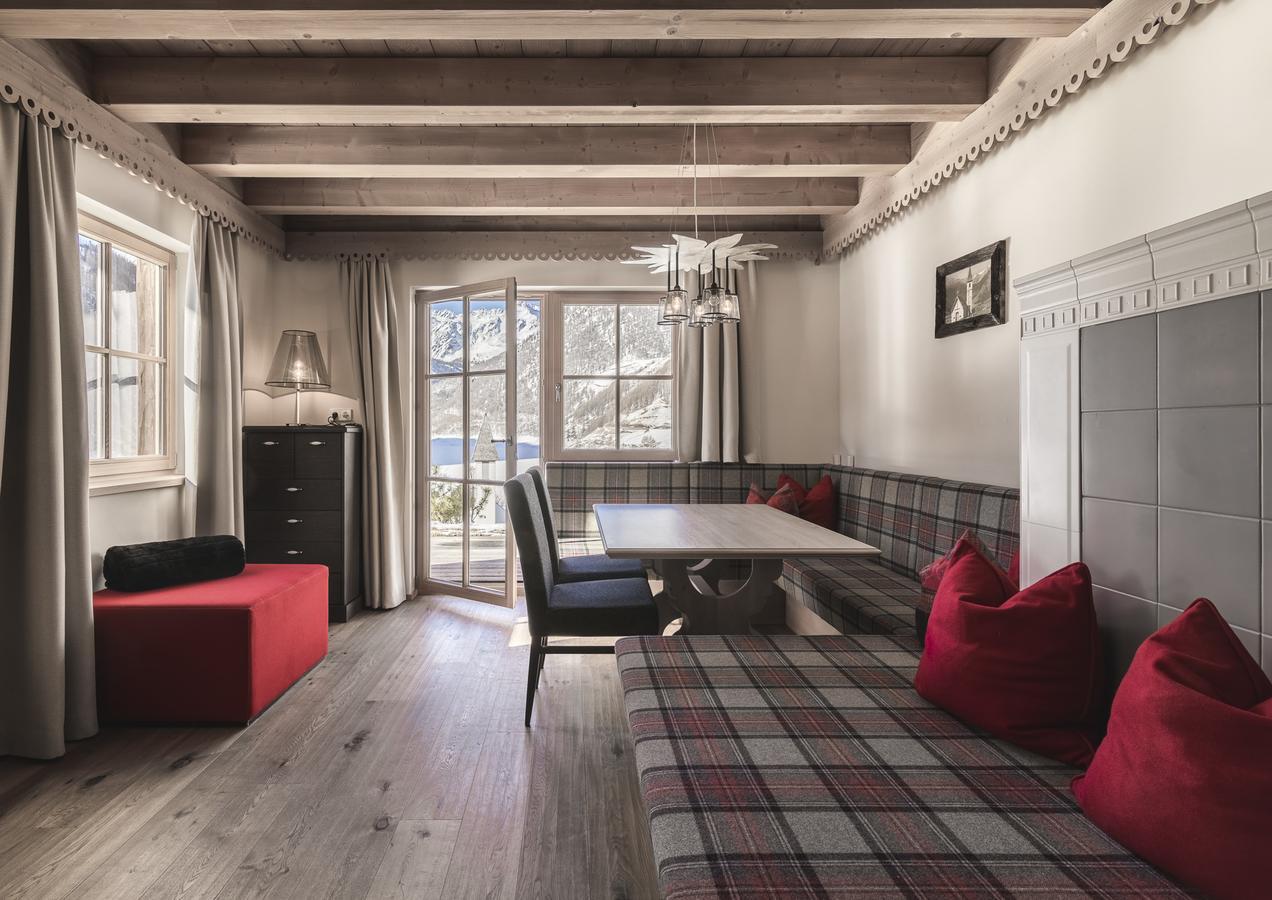Hotel & Chalets Edelweiss Madonna  Екстер'єр фото
