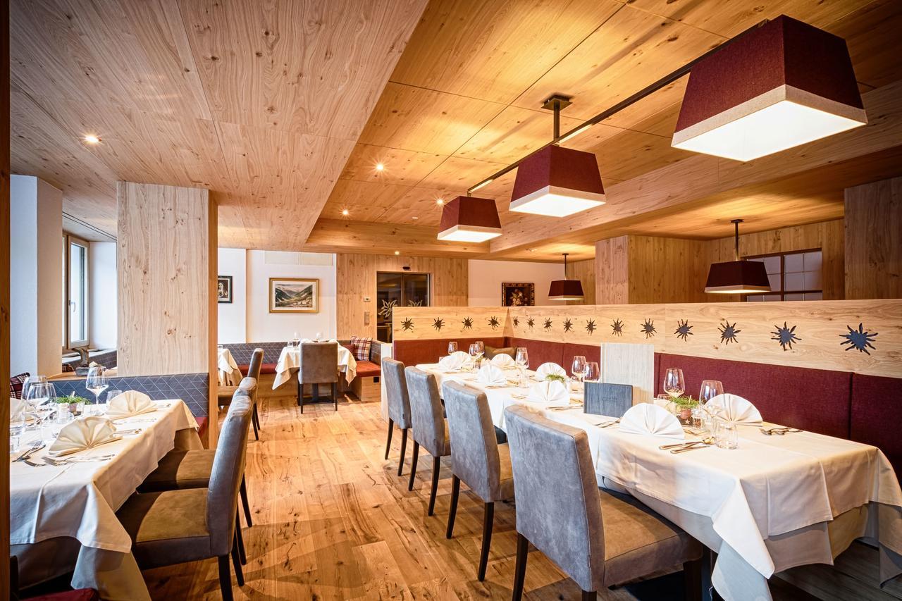 Hotel & Chalets Edelweiss Madonna  Екстер'єр фото